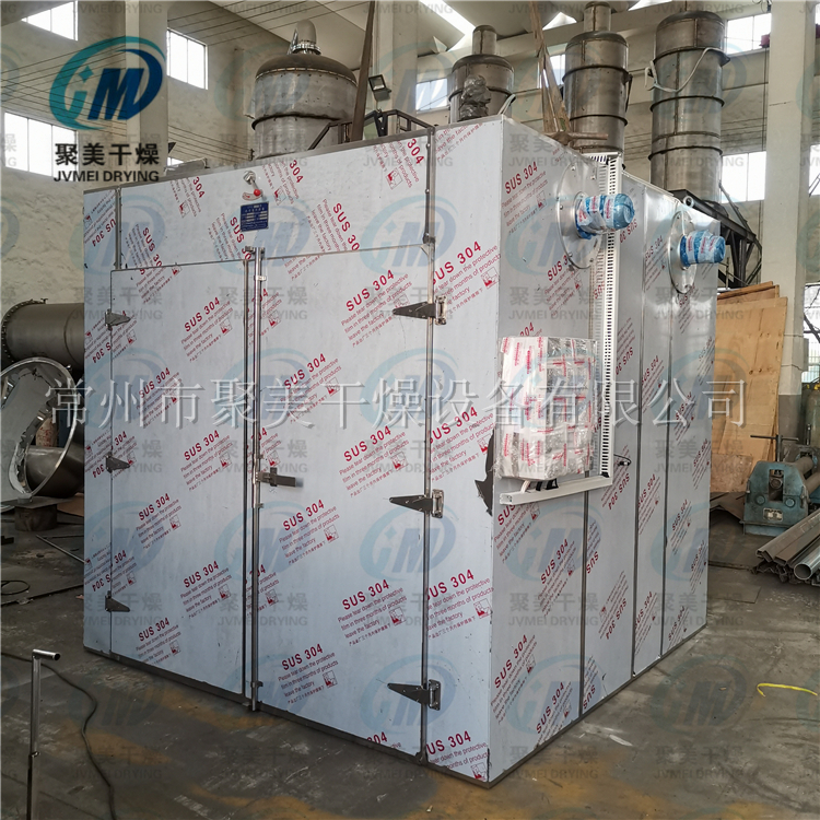 河南客戶CT-C-非標型熱風循環(huán)烘箱的發(fā)貨現場