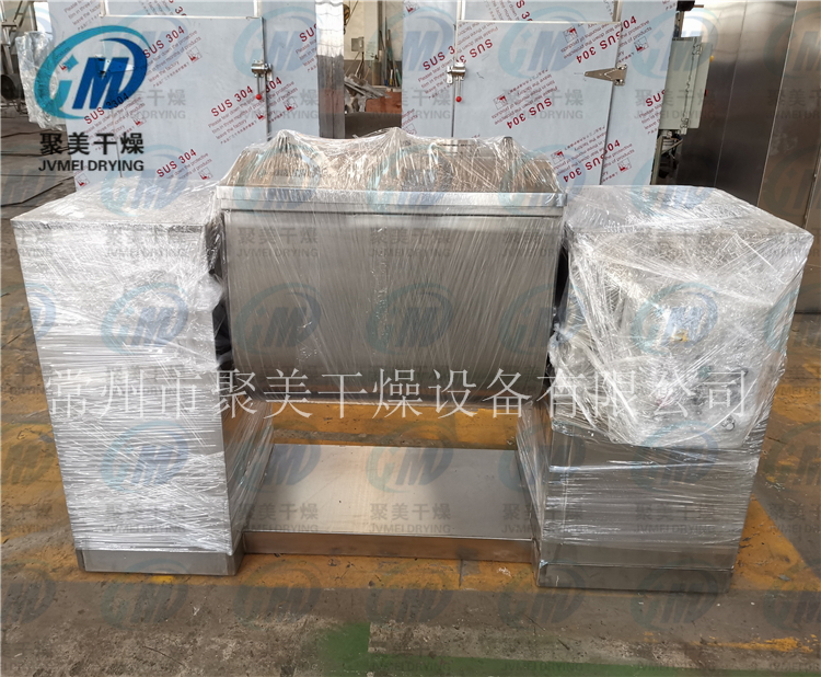 廣西客戶CH-200槽型混合機1臺，GMP-IA熱風循環(huán)烘箱2臺待裝發(fā)貨現場